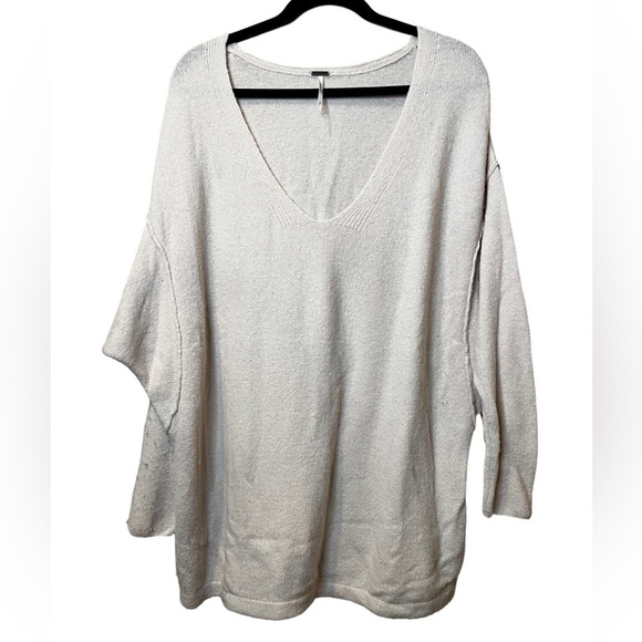 Free People Pale Pink Oversized Sweater Size S - Picture 1 of 5